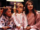Jodie Sweetinová, Mary-Kate Olsenová a Candace Cameron Bure v seriálu Plný dm...
