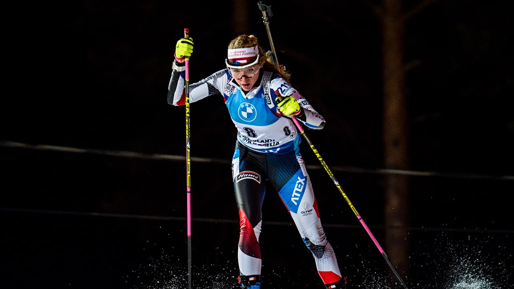 Sprint v Kontiolahti ovládla Öbergová, Češky se trápily při střelbě