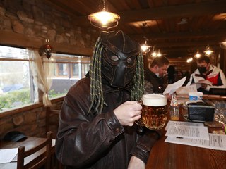 Restaurace Šeberák přivítala hosty navzdory vládním opatřením. (26. listopadu...