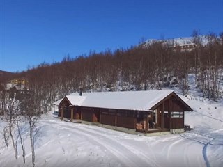 Chata byla postavená v 90. letech minulého století místním farmářem.