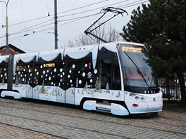 Vánon ozdobené tramvaje ve Vozovn Steovice (29.listopadu 2020)