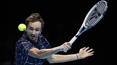 Rus Daniil Medveděv v semifinále Turnaje mistrů