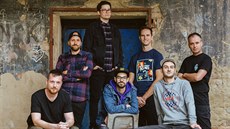 Fast Food Orchestra (Filip Vondrá�ek v �epici a kostkované ko�ili)