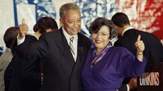 David Dinkins a jeho manelka Joyce. Dinkins, první afroamerický starosta New...