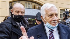 Václav Klaus u Národní tídy. (17. listopadu 2020)