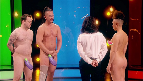 Na hudební televizi ÓKO mohou diváci u njaký as vidt britskou sérii Naked...