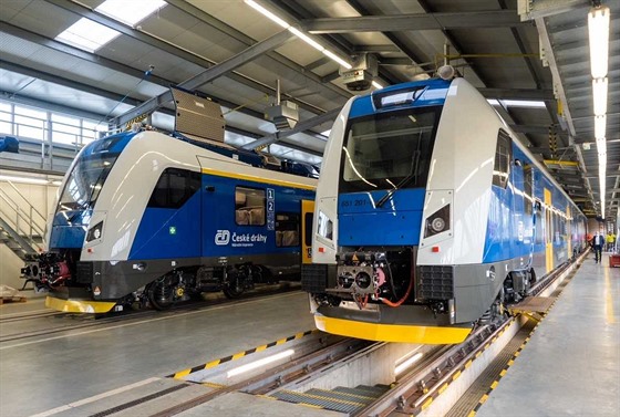 V rámci smlouvy na regionální spoje na elektrifikovaných tratích v Olomouckém kraji eské dráhy nasadí 27 nových vlak RegioPanter.