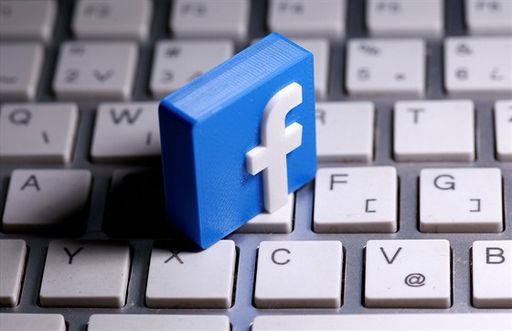 Facebook kraluje sociálním sítím.