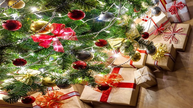 Zloděj se vloupal do školky v Brně, dětem ukradl zabalené vánoční dárky