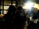 V otevených hospodách v Teplicích i Ostrav zasahovala policie