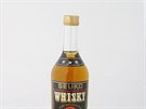 Archivn lahev tlet whisky King Barley ze 70. let, je se vyrbla v...