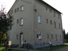 Nádraní budova rakouského typu 16/H v Klimkovicích je pestavna na bytový...