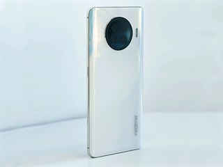 Realme Race