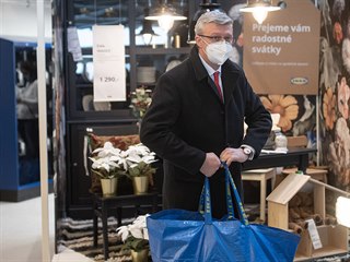 Ministr dopravy a průmyslu Karel Havlíček navštívil obchodní dům IKEA na...