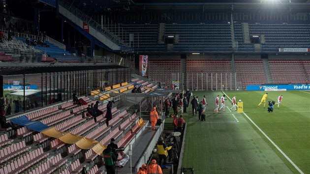 Fotbalist Slavie vstupuj na trvnk ped derby proti Spart.