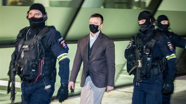 Slovenská policie zadržela spolumajitele Penty Jaroslava Haščáka. (1. prosince 2020)