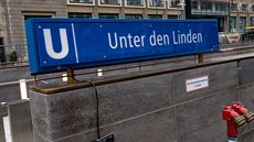 Nová stanice berlínského metra Unter den Linden. (3. prosince 2020)