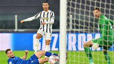 Cristiano Ronaldo (Juventus) sleduje, kde skoní jeho stela proti Dynamu Kyjev.