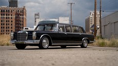 Mercedes-Benz 600