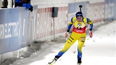 védka Hanna Öbergová bhem druhého sprintu v Kontiolahti.