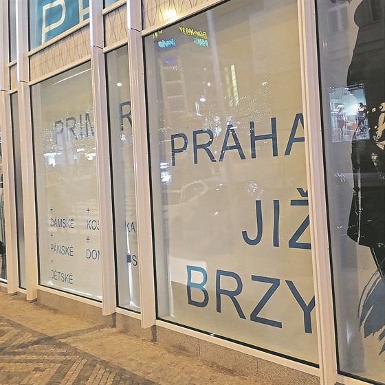 Praská prodejna Primark