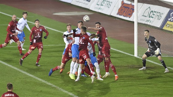 Momentka z prvoligového utkání mezi Baníkem Ostrava a Sigmou Olomouc.