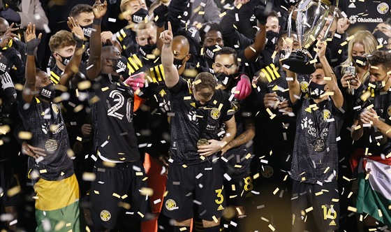 Fotbalisté Columbusu slaví triumf v MLS.