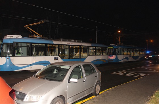 Pi stetu dvou tramvají v Ostrav se zranilo nkolik cestujících.
