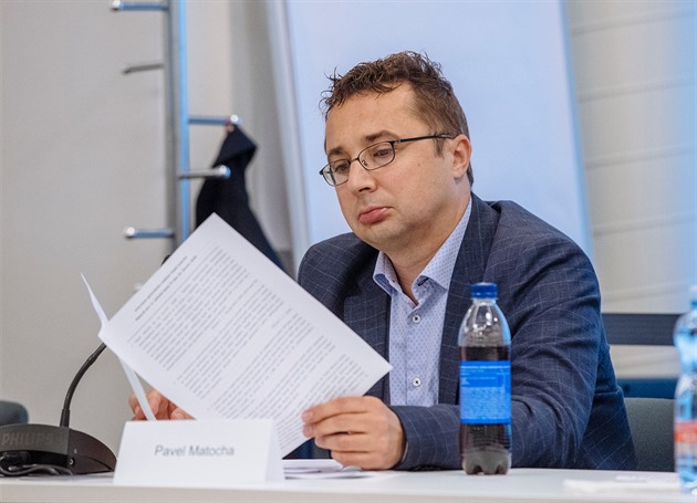 Zvát do vysílání antivaxery? O hostech rozhoduje expertíza, zní z České televize