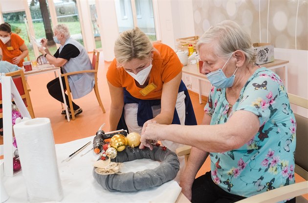 ivot ve zlínském Alzheimercentru nezastavil ani koronavirus, lidé se tam nyní...