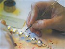 Tradice lidové výroby vánoních ozdob ze sklenných perliek, na kterou se...