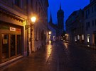 Prázdná ulice ve Wittenbergu v nmeckém Sasku-Anhaltsku (16. prosince 2020)