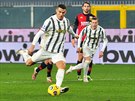 Cristiano Ronaldo stílí z penalty tetí gól Juventusu v zápase proti Janovu.