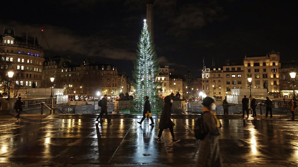 Lo�ská oslava Nového roku na Trafalgarském nám�stí byla ve znamení...