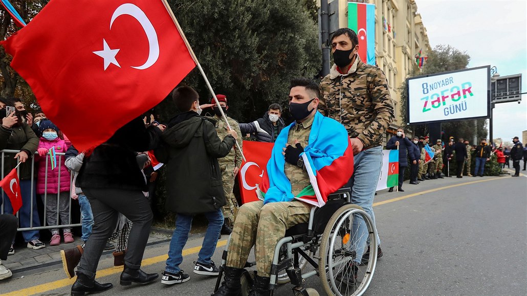 V ázerbájdánském Baku se konala vojenská pehlídka na oslavu uzavení dohody s...