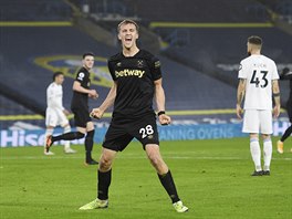 Tomá� Sou�ek z West Hamu slaví gól na h�i�ti Leedsu.