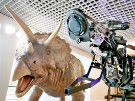 Robotický model druhohorního dinosaura triceratopse