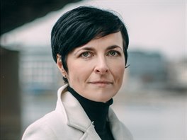 Lenka Bradá�ová