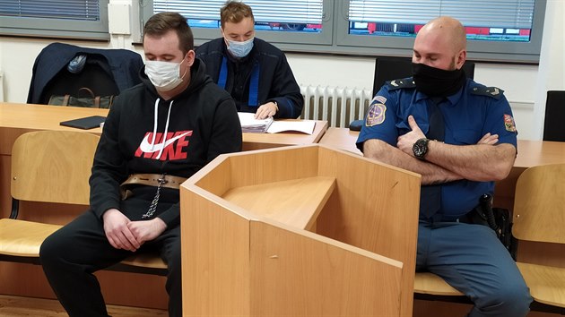 Obalovan Tom Havlek pi hlavnm len u Krajskho soudu v st nad Labem. (10.12. 2020)