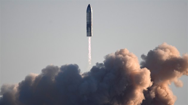Raketa SpaceX tsn po startu (10. prosince 2020).