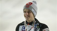 Nor Halvor Granerud se usmívá po zisku stíbrné medaile na mistrovství svta v...