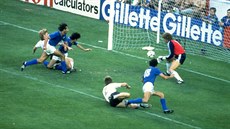 Ital Paolo Rossi stílí gól Nmecku ve finále mistrovství svta 1982.