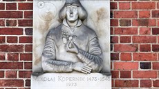 Upomínková deska Mikuláe Koperníka na hrad Malbork v Polsku