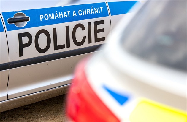 Policie našla auto muže podezřelého z vraždy ženy v pražském hotelu