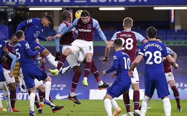 Londýnské derby ovládla Chelsea, dva góly West Hamu neplatily