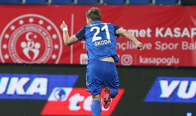 Škoda v Turecku zazářil dvěma góly, za PAOK se znovu trefil Krmenčík