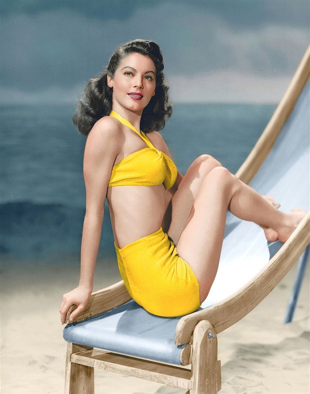 Hollywoodsk krasavice Ava Gardner pila na svt 24. prosince 1922.