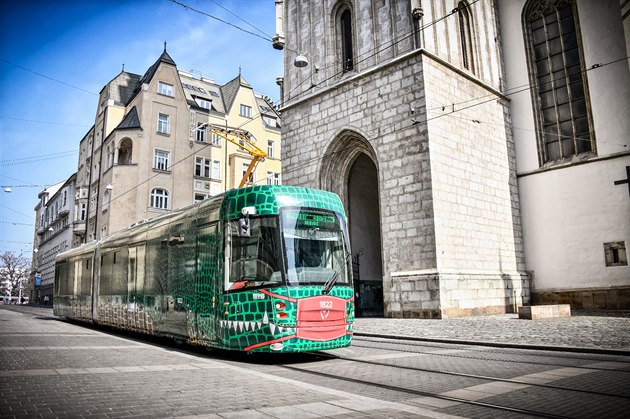 Brnnské ulice letos brázdilo devt nových tramvají Drak, které si sám vyrobil...