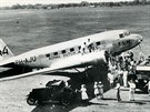 Douglas DC-2 spolenosti KLM s imatrikulací PH-AJU vybojoval druhé místo v...