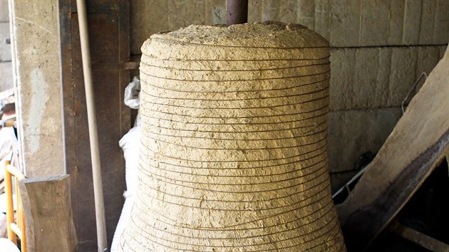 Každý rok vyrobí zvonařská dílna rodiny Dytrychových v Brodku u Přerova asi 250 zvonů. Za 70 let jich na věže kostelů vrátila na devět tisíc.
